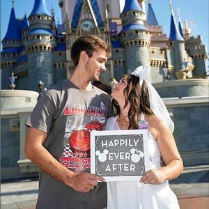 Meet your Posher, Ava